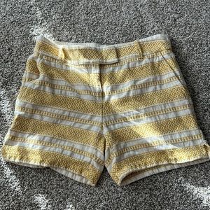 Ann Taylor LOFT | Embroidered Shorts | The Riviera Short | Size 4P